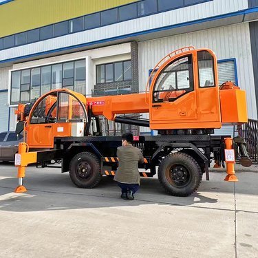 新8噸吊車多少錢一臺